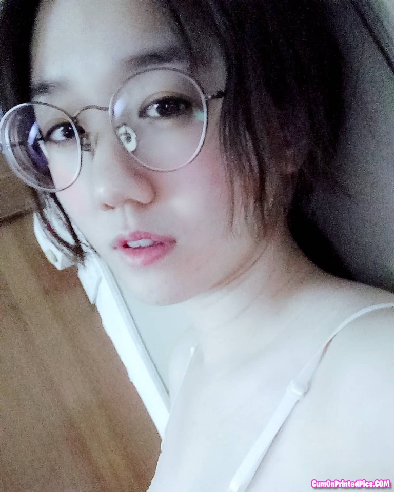Vivian Hii Chinese slut from Malaysia.jpg