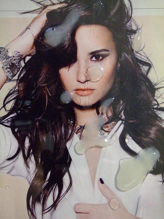 Demi Lovato Spunked 003.jpg