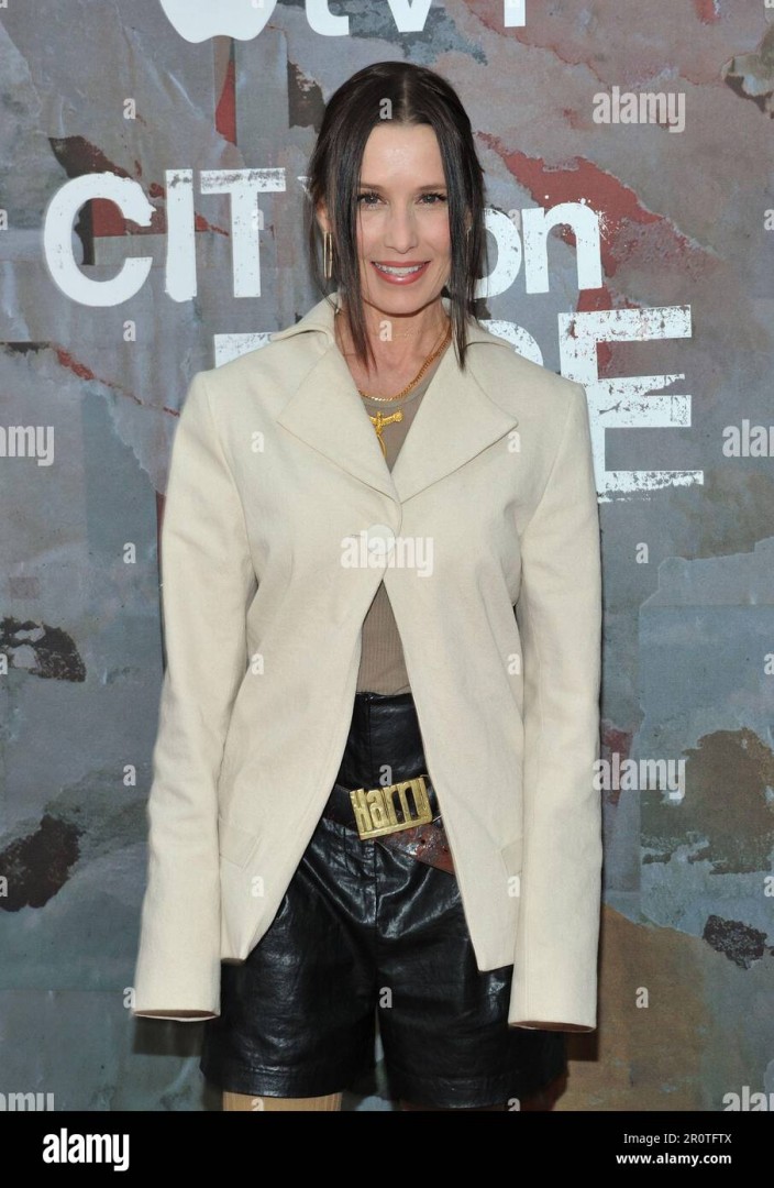 new-york-usa-09th-may-2023-shawnee-smith-attends-the-premiere-of-city-on-fire-at-alamo-drafthouse-cinema-in-brooklyn-ny-on-may-9-2023-photo-by-stephen-smithsipa-usa-credit-sipa-usalamy-live-news-2R0TFTX.jpg