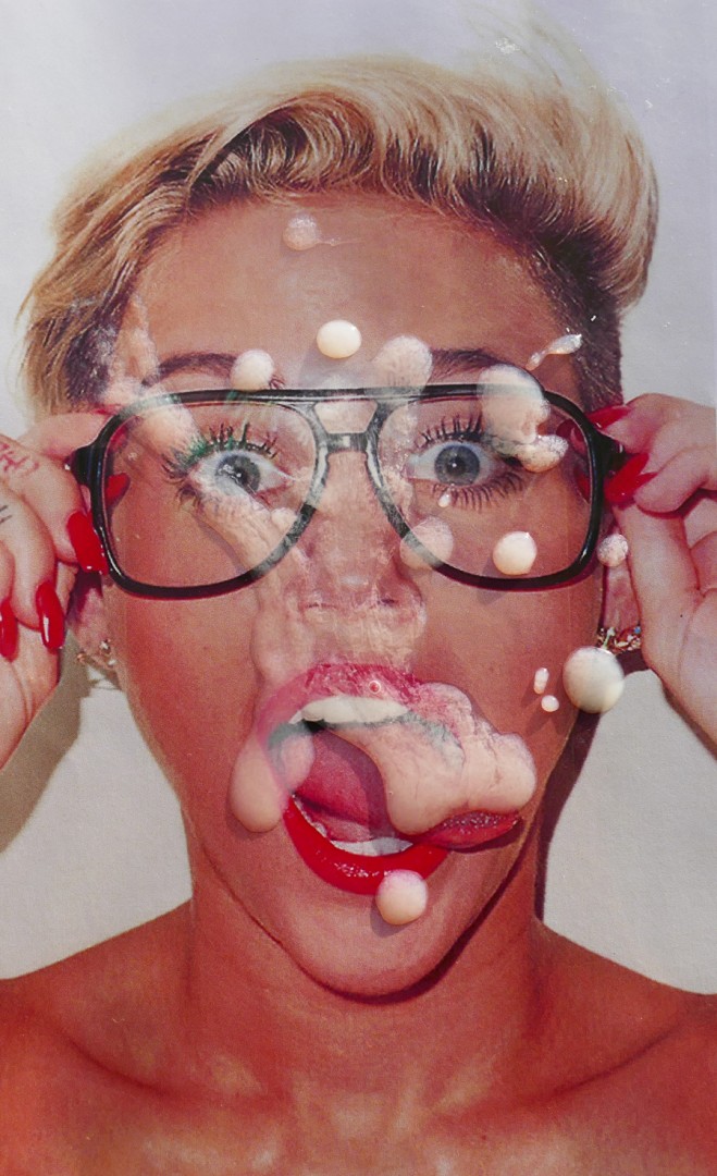 Miley Cyrus hose down spunk face.jpg