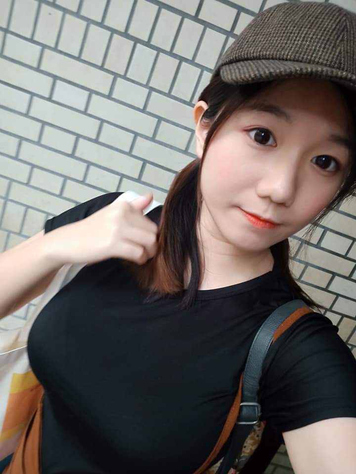Vivian Hii Chinese slut from Malaysia (4).jpg